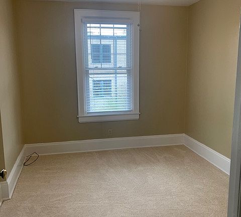5th image of 1625 Quarrier St #5