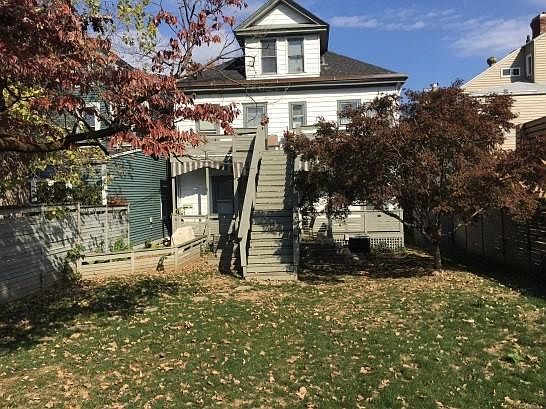 2nd image of 1288 Everett Ave