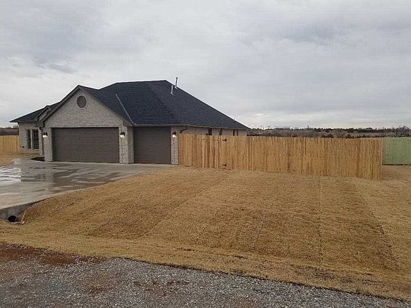 2nd image of 13122 NE Porsche Ln