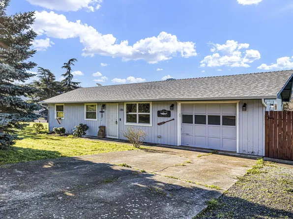 186 NE Sandy Ter, Myrtle Creek, OR 97457