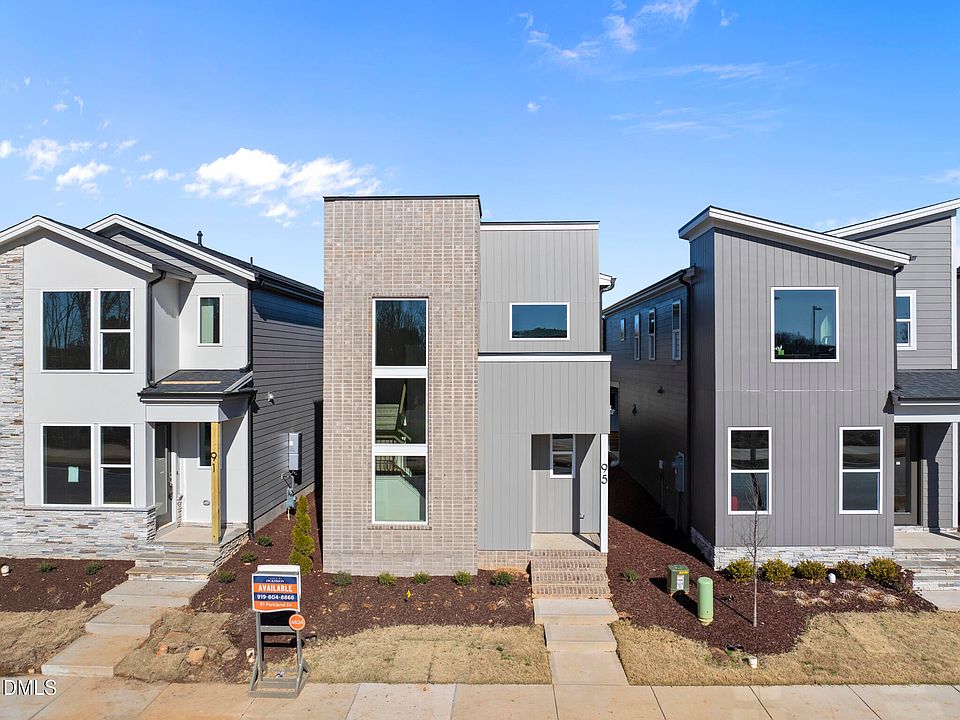 1st image of 95 Parkland Dr