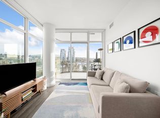 5333 Goring St #1202, Burnaby, BC V5B 0B6