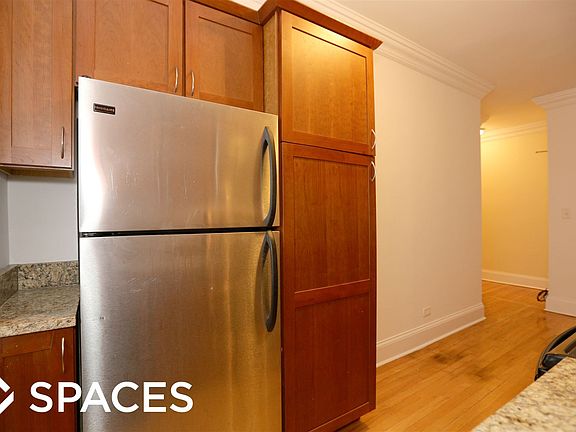 2nd image of 401 W Fullerton Pkwy APT 208E