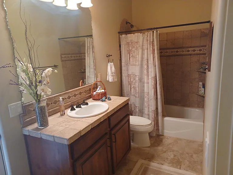 1217 E Hohokam Ln — Photo 3