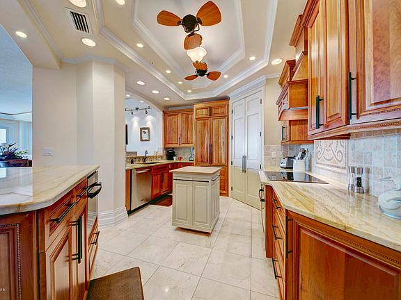 4th image of 420 Harding Ave APT 803