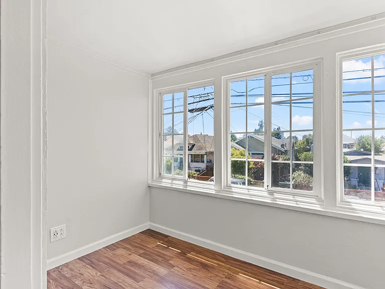 740 Alcatraz Ave #5 — Photo 12