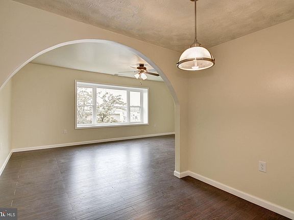 3rd image of 7107 Cross St Unit 7107