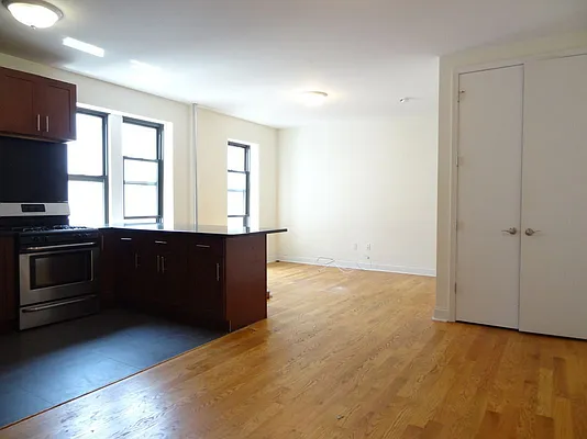 Rented by Mdays Realty | media 2