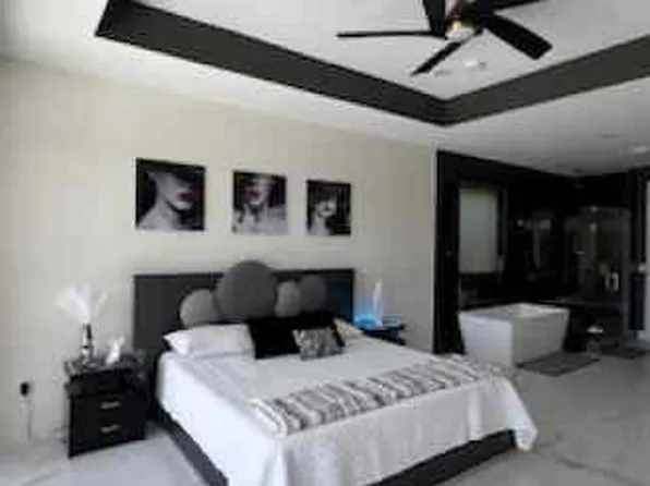 2636 Surfside Blvd, Cape Coral, FL 33914