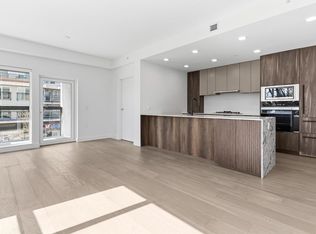 3590 W 39th Ave #206, Vancouver, BC
