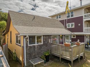 526 NW High St, Newport, OR 97365