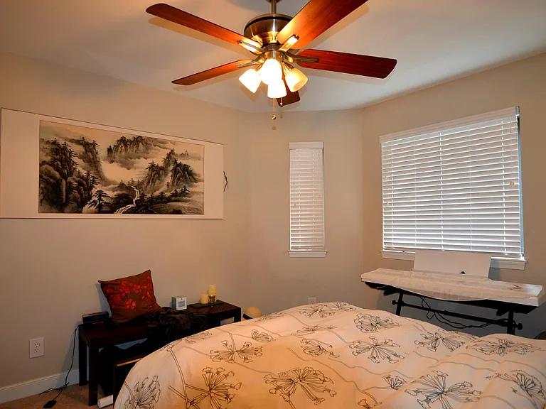 Additional view of the secondary bedroom