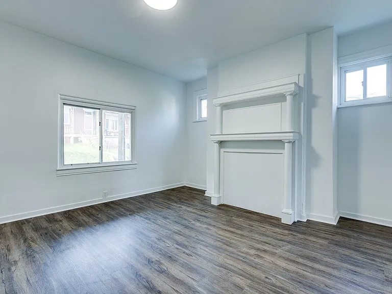 623 Lillian St — Photo 3