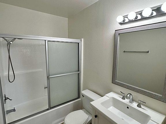 5th image of 411 S Berendo St #307