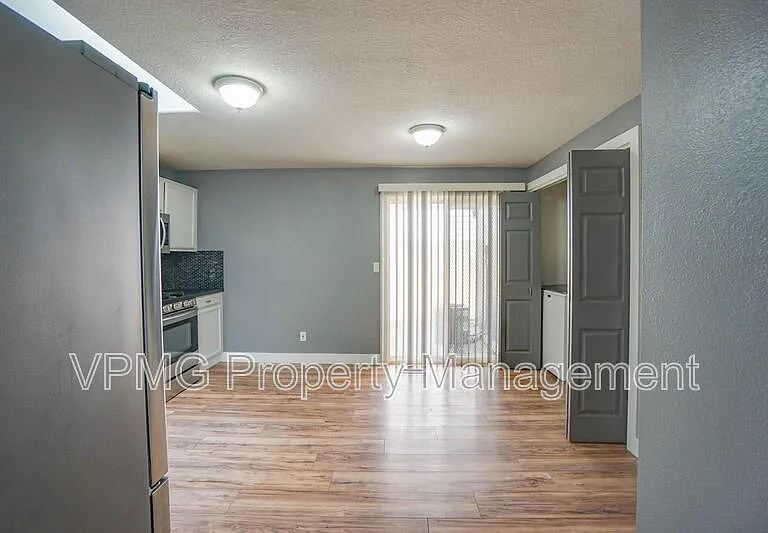 7602 NE 159th Ave — Photo 8