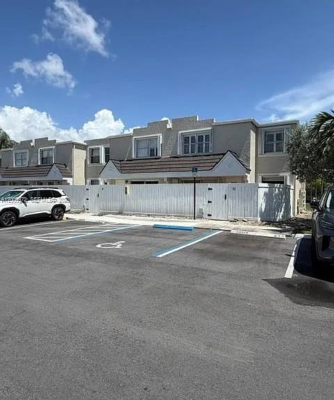 4590 SW 68th Court Cir #8 — Photo 41
