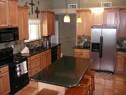 Remodeled Kitchen: w/granite, 42" Maple Cabinets new appliances