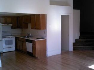 109 Grape St APT M, Chicopee, MA 01013
