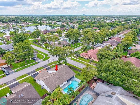 5th image of 7881 NW 54th St