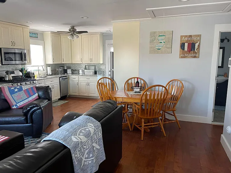 113 Surf Dr — Photo 14