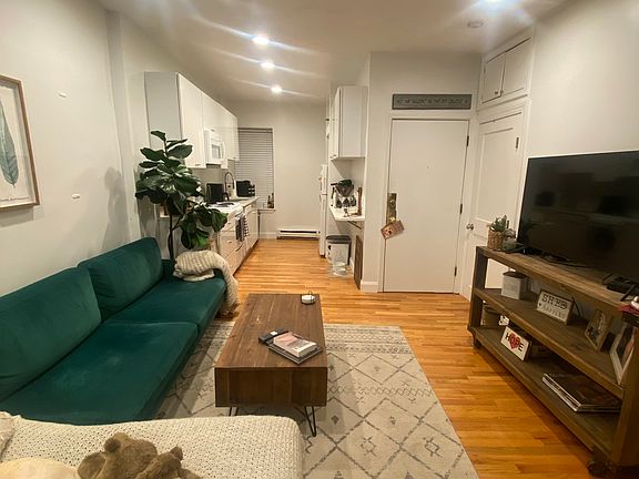 2nd image of 57 Westland Ave APT 5C