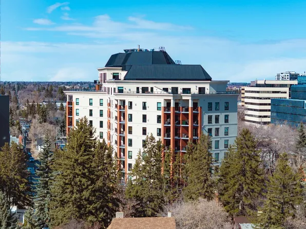 10108 125th St NW #206, Edmonton, AB T5N 4B6