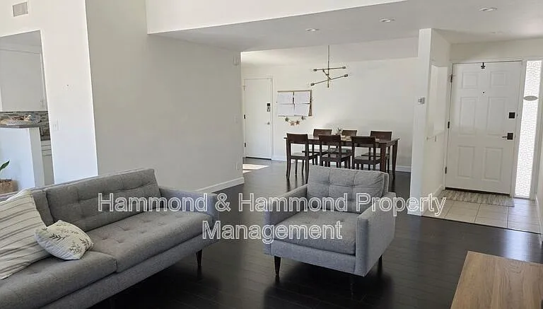5851 Keokuk Ave — Photo 3