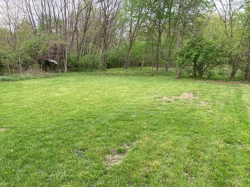 2nd image of 3044 Schaller Rd