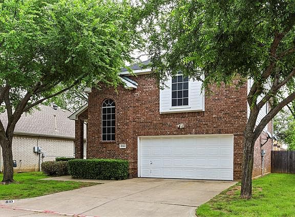 2nd image of 810 Palomino Dr