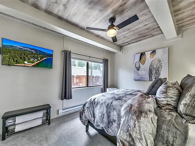 989 Tahoe Blvd #14 — Photo 11