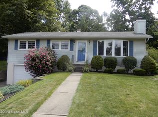 14 Big Bear Rd, Troy, NY 12182