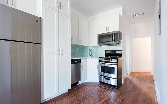 Rented by Bold New York | media 27