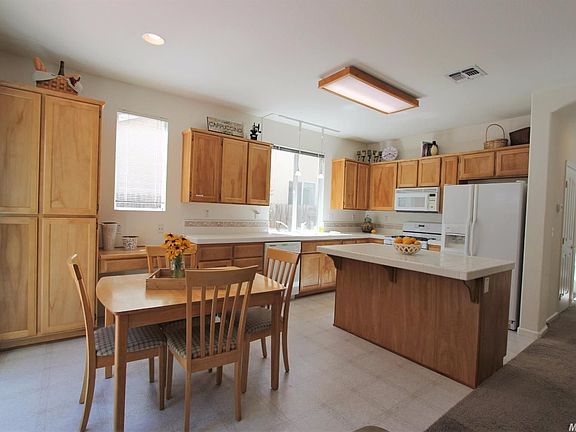 3rd image of 2089 Fenmore Way