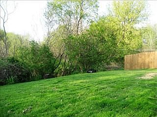 4th image of 19 Sunnyfield Dr