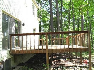 3rd image of 360 N Woodland Heights Dr