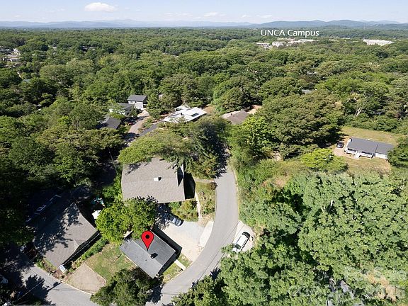 2nd image of 24 Chatham Rd