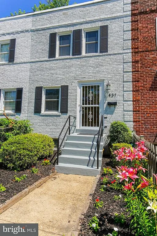 437 Mount Vernon Ave photo 1