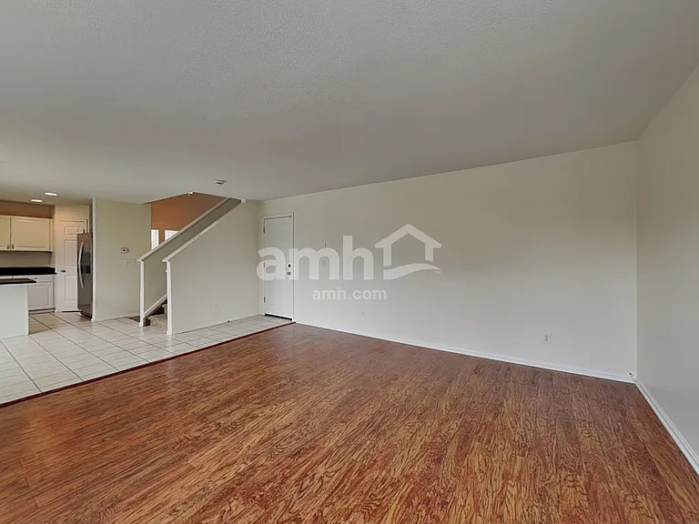 1088 Oriole Cir — Photo 8