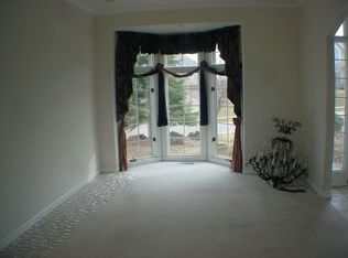 2011 S 181st Cir, Omaha, NE 68130