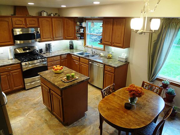 3rd image of 4638 N 110th St