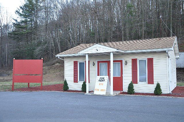 2nd image of 2701 Pottsville Minersville Hwy