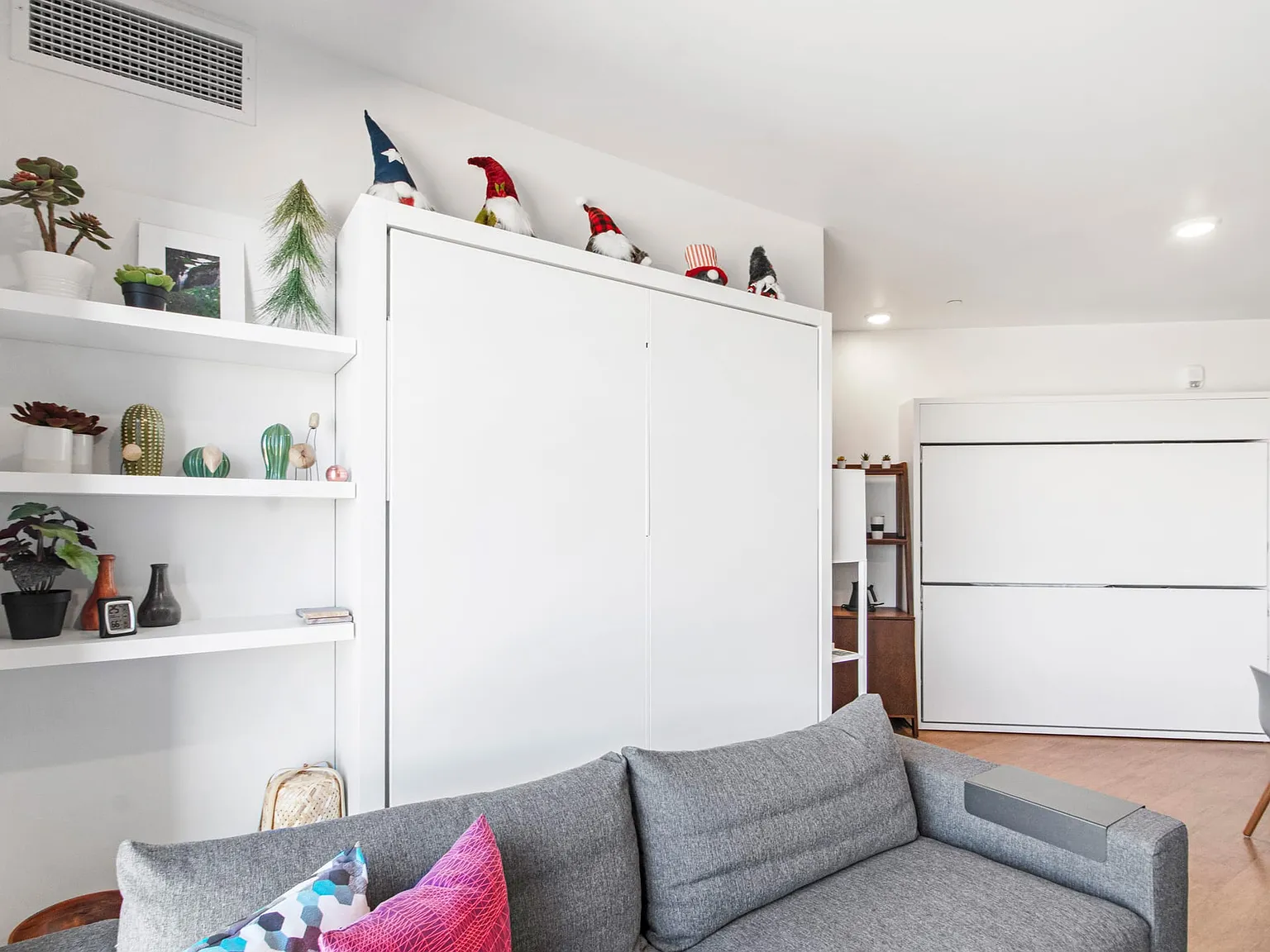Studio, 448 sqft, $1,300 — Photo 2