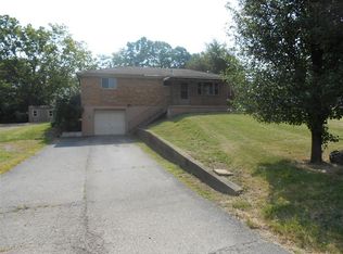 7858 Columbia Rd, Maineville, OH 45039