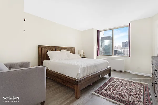 Rented by Sotheby's International Realty | media 16