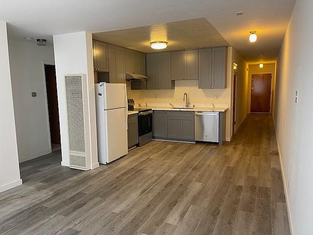 1st image of 230 27th Ave APT 3