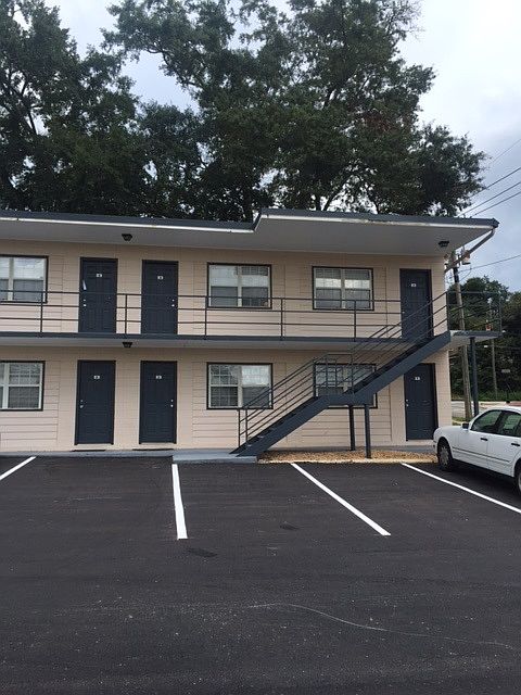 1st image of 608 W Lafayette St