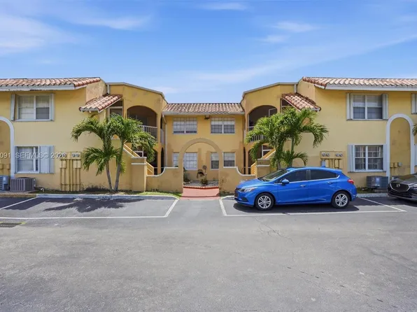 15635 SW 74th Circle Dr APT 11, Miami, FL 33193