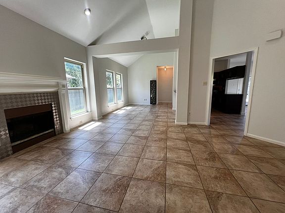 3rd image of 6603 Carisbrooke Ln
