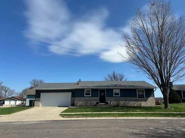 4220 9th St NW, Rochester, MN 55901