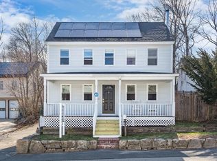 51 Mechanic St, Bellingham, MA 02019